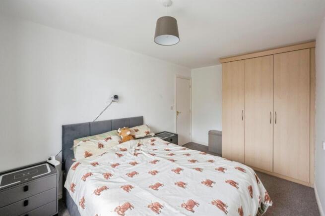 3 bed Town House for sale Image 12
