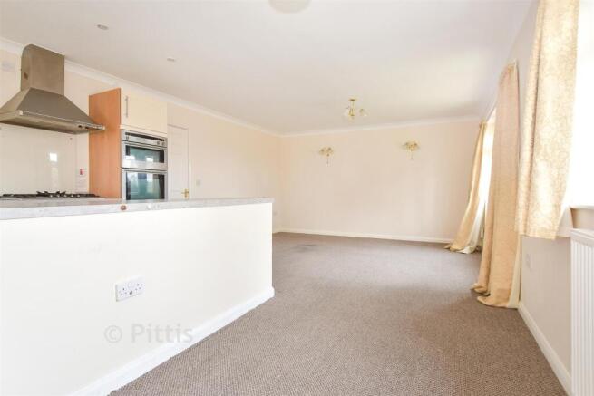 Kitchen/ Living Area