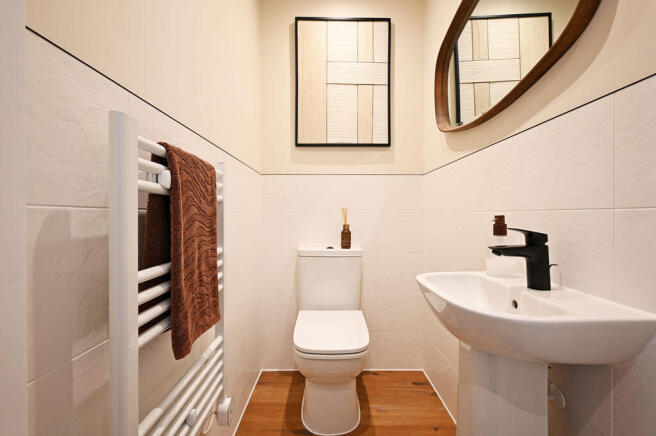 3 bed Terraced for sale Image 5
