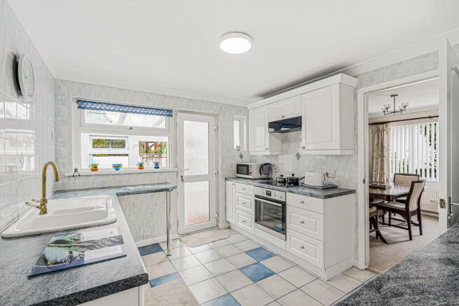 Kitchen (2)