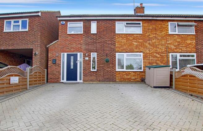 Thornbera Close front view.jpg
