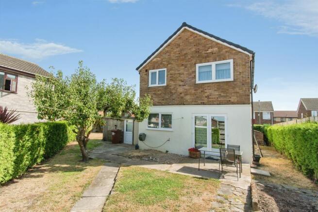 3 bed Detached for sale Image 10