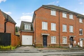 21, Borden Way, Southampton SO52 9PD