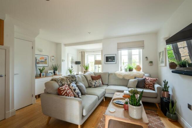 Sitting Room 2.jpg