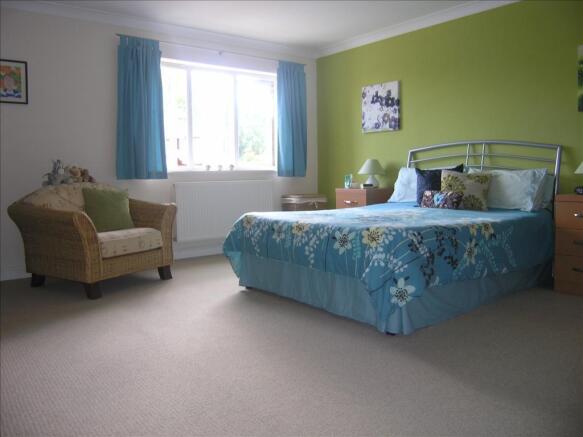 Photo 8