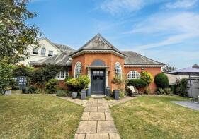 7 The Old Buttery, Grace Avenue, Radlett WD7 9DN