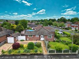 15, Yew Tree Avenue, Hazel Grove, Stockport SK7 6AW