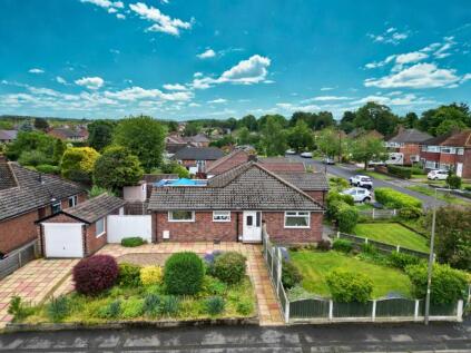 Yew Tree Avenue, Hazel Grove, Stockport, Cheshire, SK7 6AW