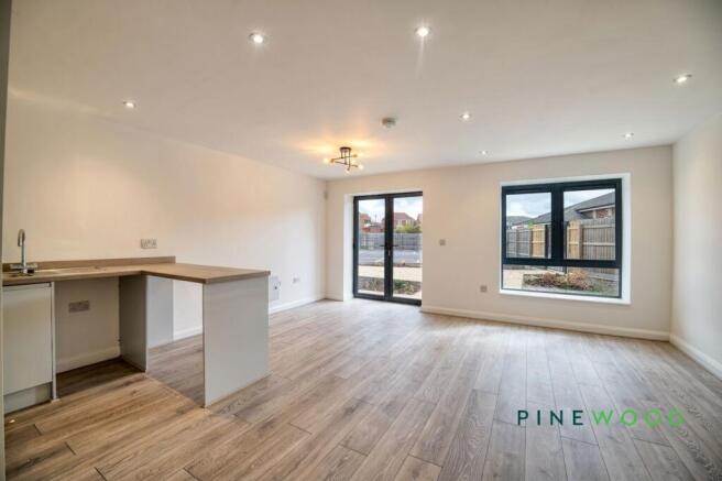 KITCHEN / LIVING AREA