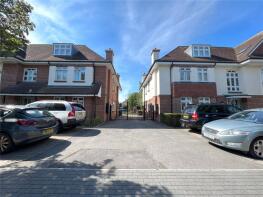 5, 13 15 Silverwood Court, Milton Road, Bournemouth BH8 8FF