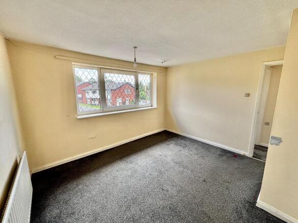 3 bed Semi-Detached for sale Image 11