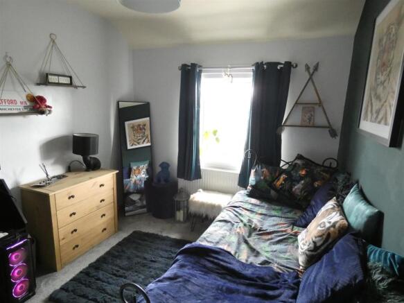 BEDROOM 2