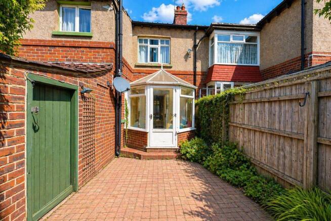 3 bed Terraced for sale Image 8