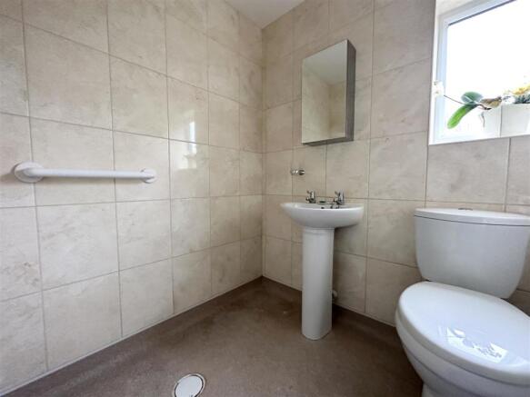 Downstairs Wet Room