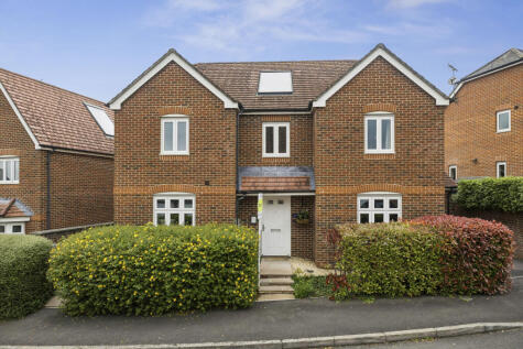 Hop Gardens, Kintbury, RG17 9AB