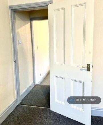 3 bed Terraced to rent Image 7