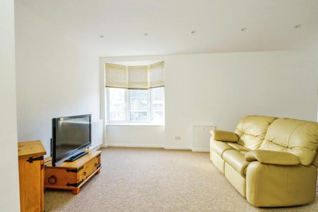 Lounge / Kitchen