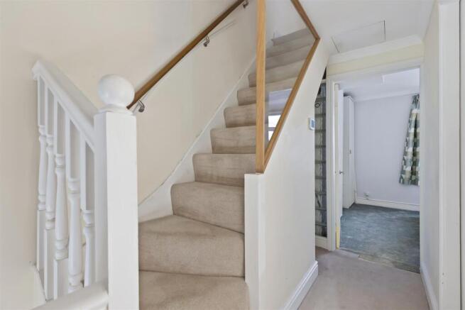 3 bed Terraced for sale Image 9