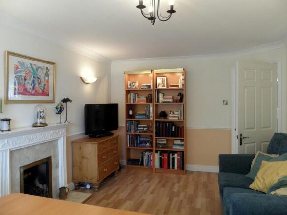 Photo 8