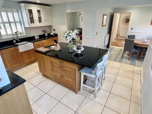 Breakfast Kitchen Aspect 2