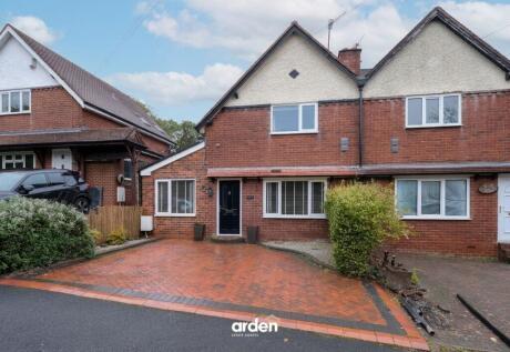 Birmingham Road, Lickey End, B61