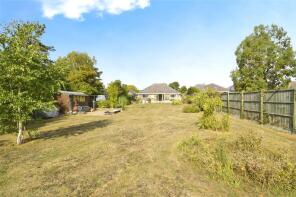 130, Avery Way, Allhallows, Rochester ME3 9PX