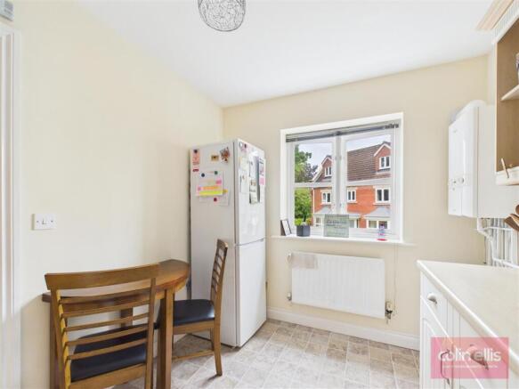 2 bed Flat for sale Image 9