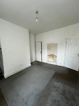 4 bed Terraced for sale Image 5