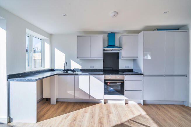 1357845-4-68d555e...