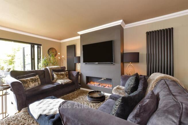 Lounge/ Kitchen/ Dining Room