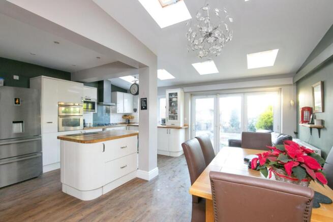Kitchen/Dining Room