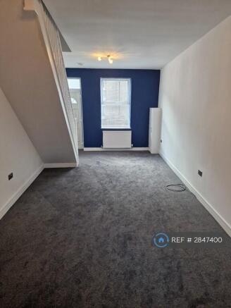 Living/Dining Room (2/2)