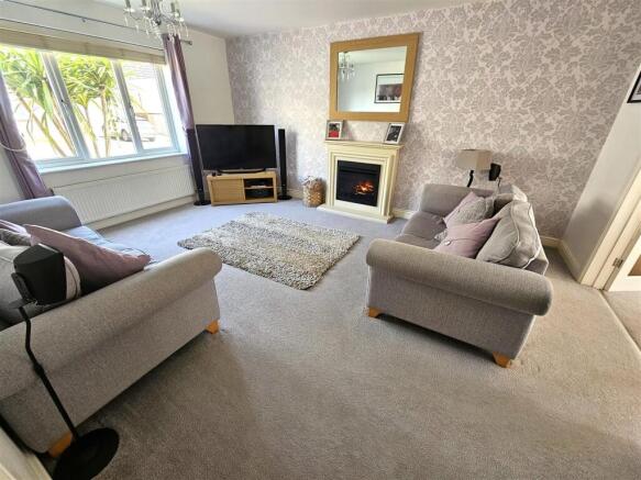 Sitting Room 2.jpg