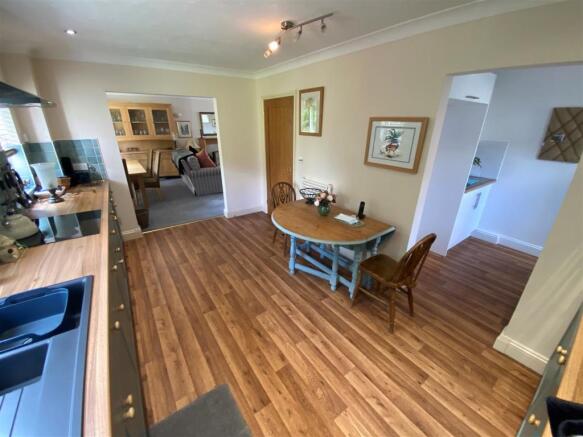 Kitchen/Breakfast Room