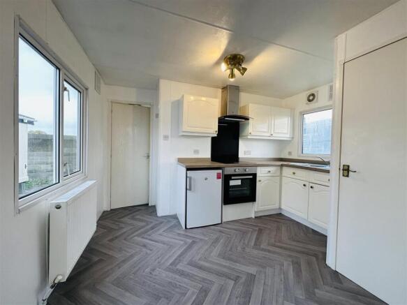 KITCHEN11.jpg