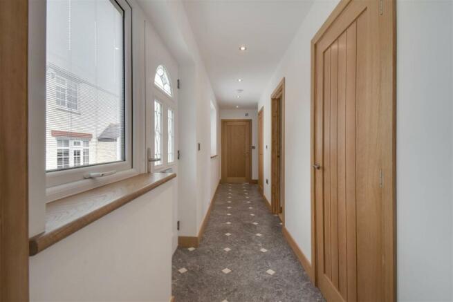 Hallway.jpg