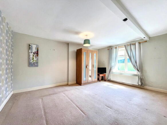 3 bed Detached for sale Image 8