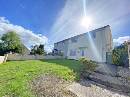 Hengoed Avenue, Cefn Hengoed, Hengoed, CF82 7LE