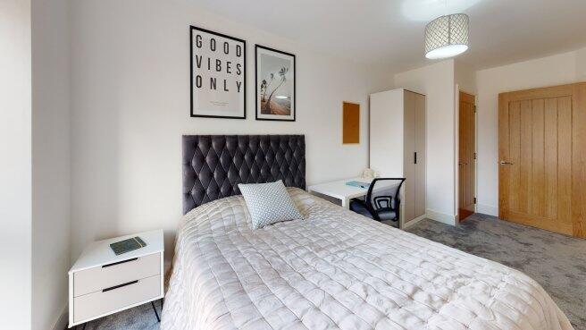 claude-street-ng7-2lg-1054806