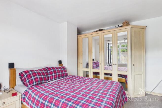 3 bed Semi-Detached for sale Image 8
