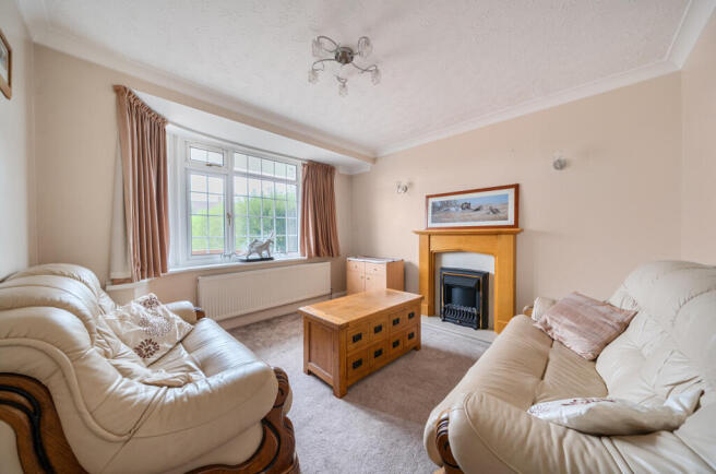 1374962-14-690dcc...