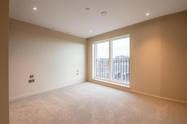 2 bed Apartment for sale Image 6