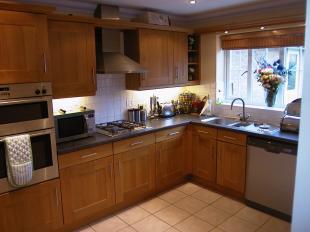 kitchen/breakfast