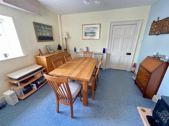 Spacious Kitchen/Dining Room