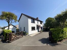 18, Paradise Park, Whitstone, Holsworthy EX22 6TQ