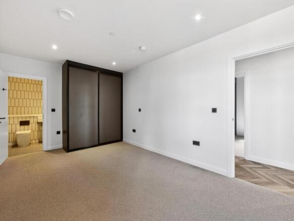 3 bed Penthouse for sale Image 9