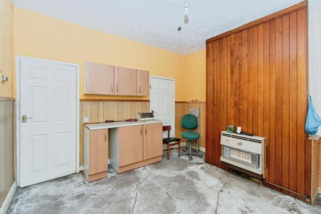 2 bed Terraced for sale Image 7