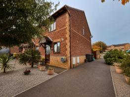 35, Braemar Crescent, Northampton NN4 0FG