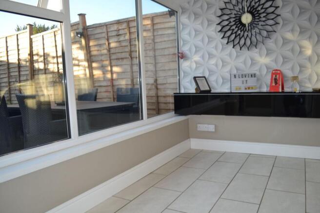 SUN ROOM