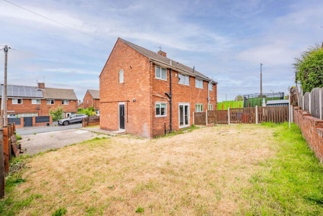 2 bed Semi-Detached for sale Image 12